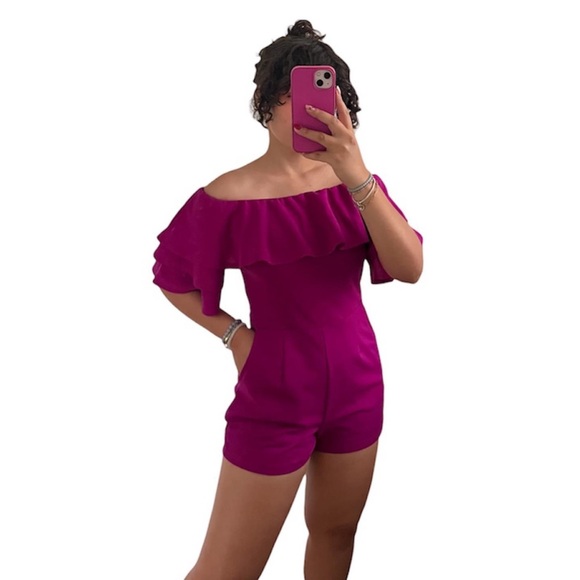 Off Shoulder Ruffle Romper - Picture 3 of 3